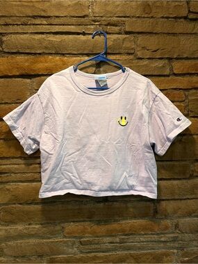 Champion Lavender Cropped Tee with Yellow Smiley Size Large